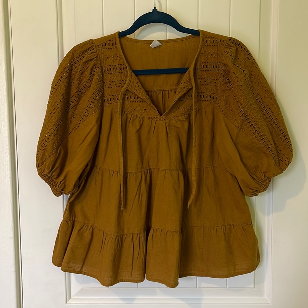 Old Navy swing top. Size medium.